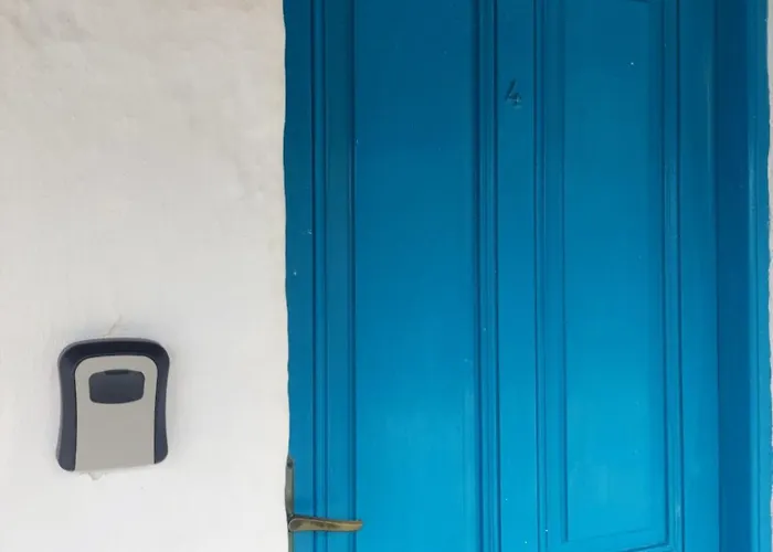 Hostel Manolis Vathys