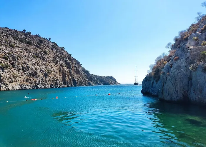 Manolis Vathys Hostel Vathis